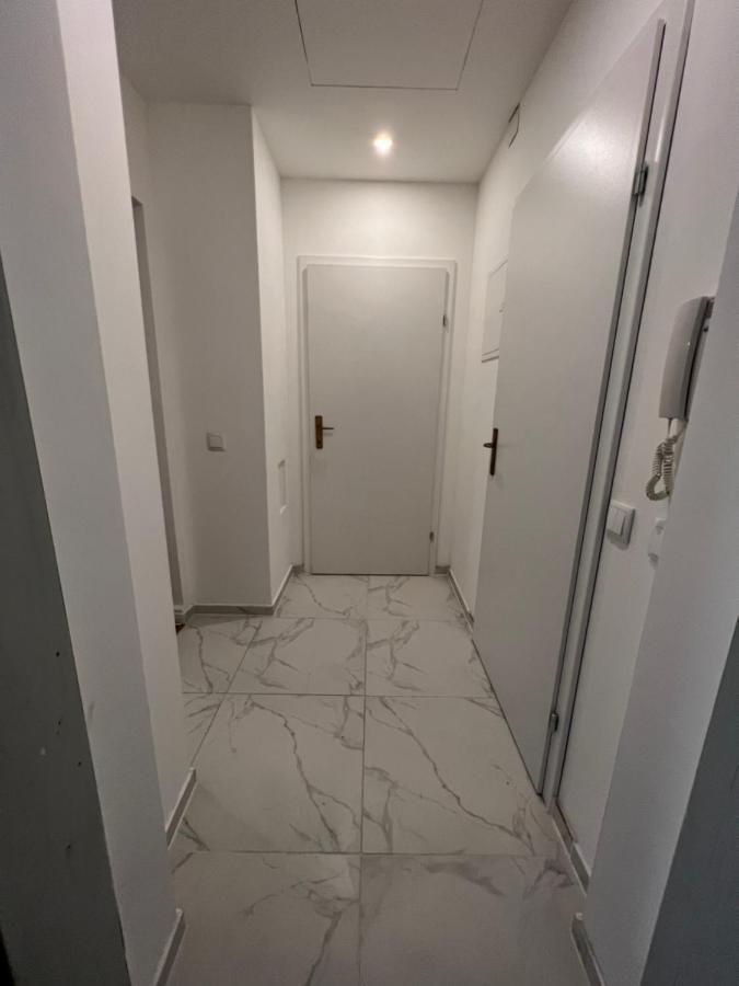 Mateo Design Apartment / Contactless Check-In Wien Exteriör bild